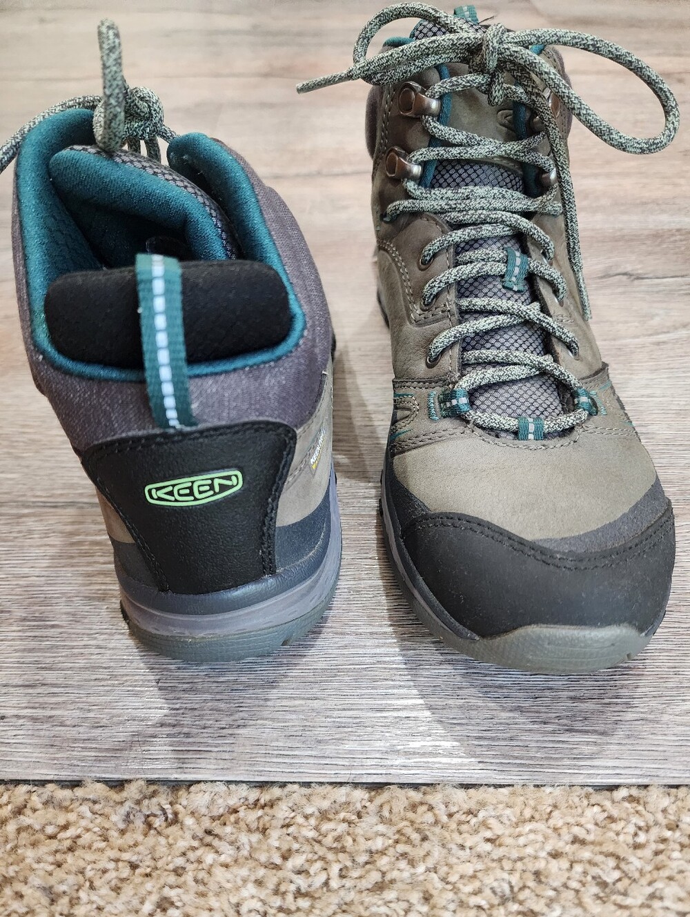 Women Keen Hiking Boots Shoes Grey Emerald Green 9 New Terradora Waterproof
